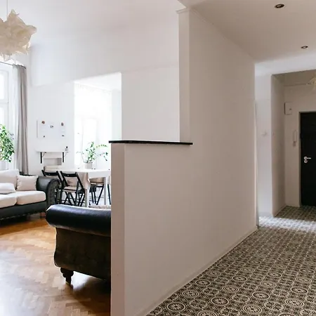 Comfortable & Spacious Lodz City Center Apartment Екстер'єр фото