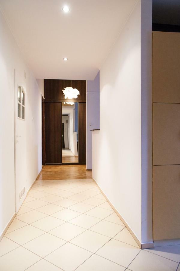 Comfortable & Spacious Center Apartment